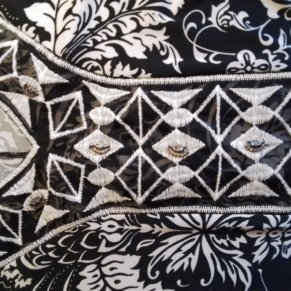 Roz & Ali NWOT cream and black top, size 1X - Picture 7 of 9